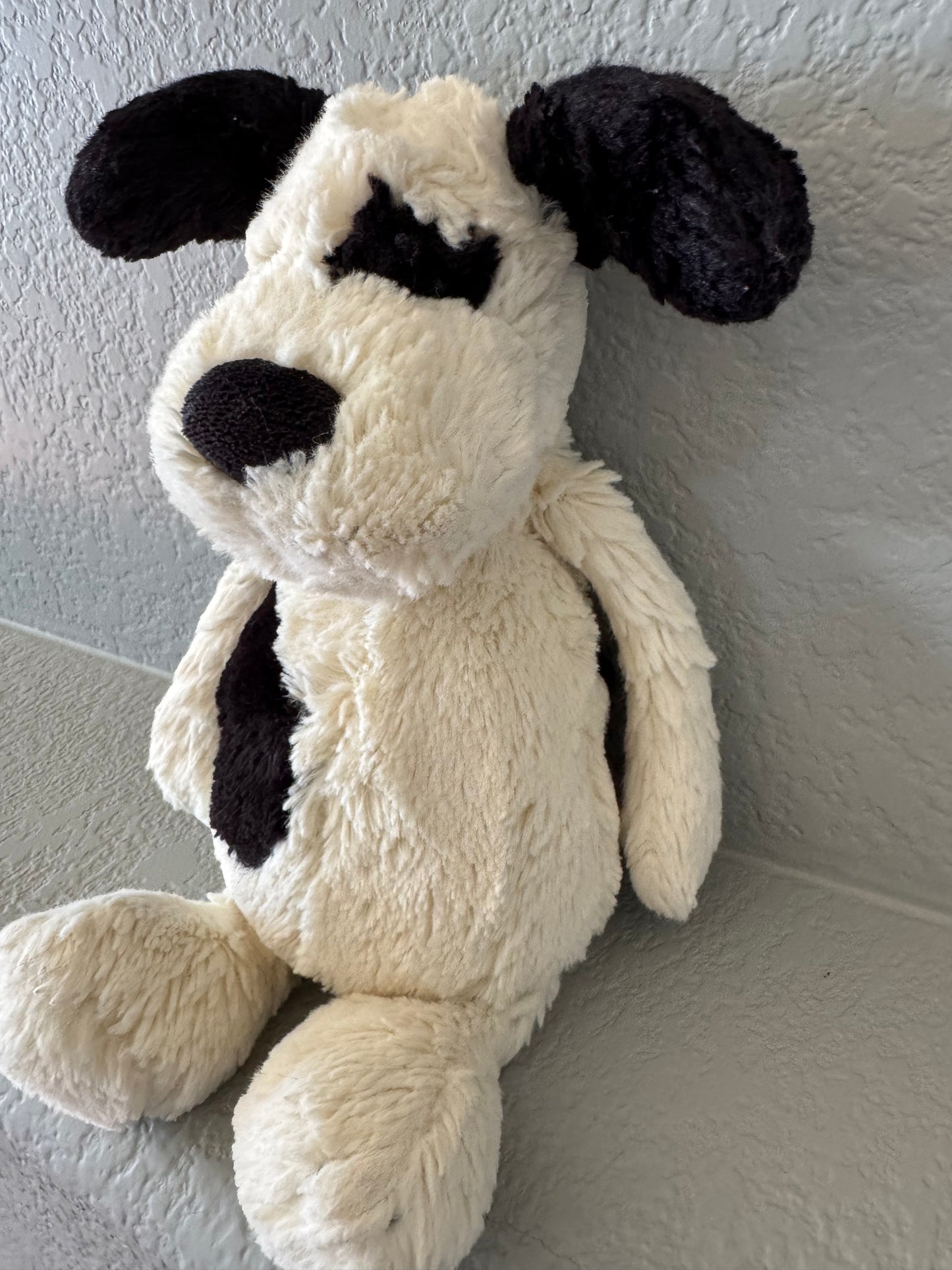 Jellycat Medium Bashful Black & Cream Puppy