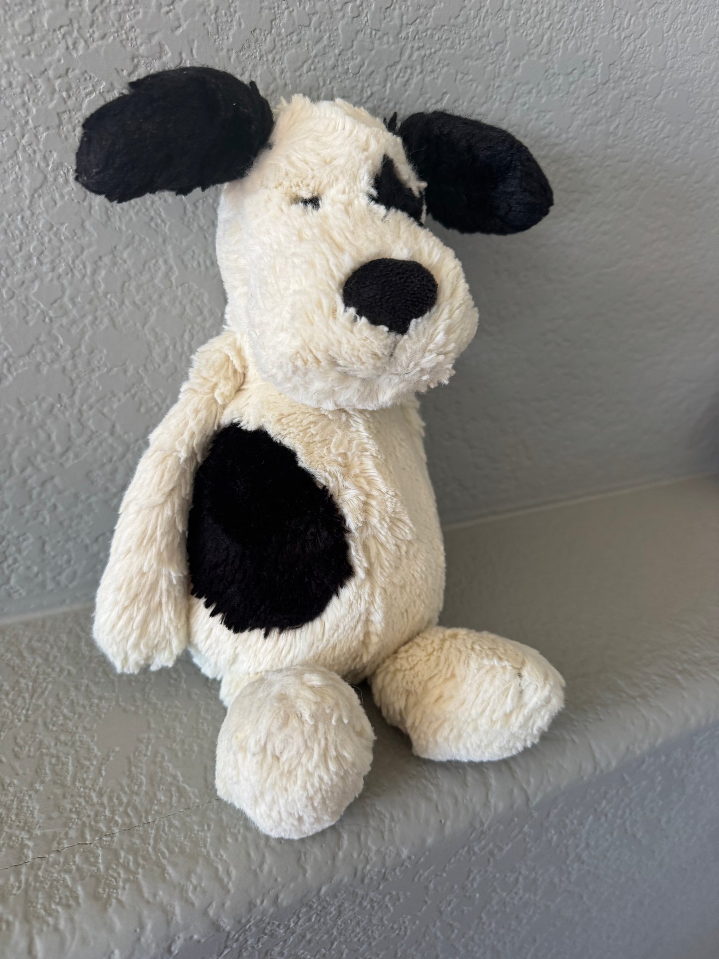 Jellycat Medium Bashful Black & Cream Puppy