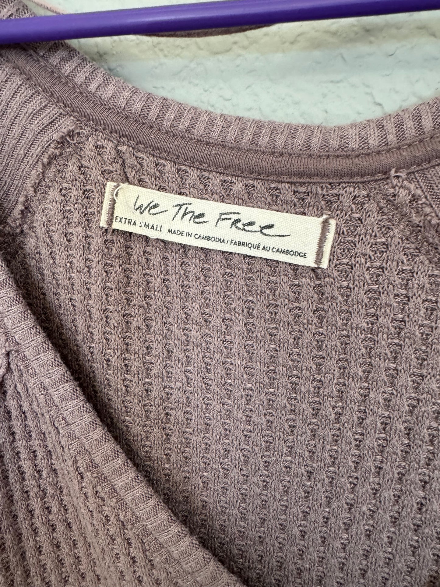 We the Free XS taupe waffle knit shirt