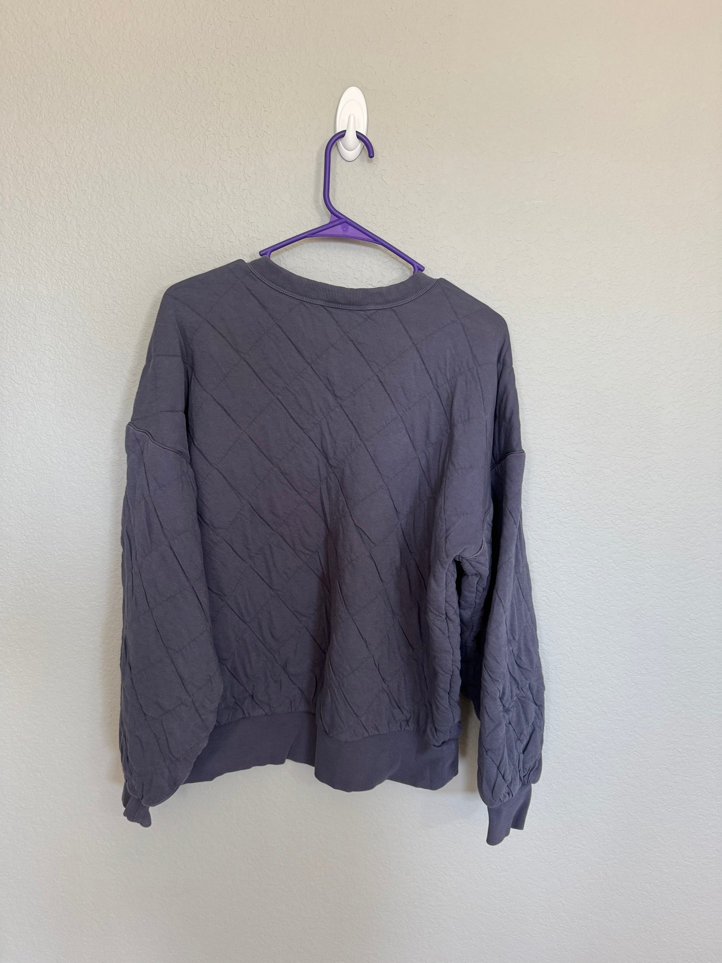 Universal Threads Quilted Pullover