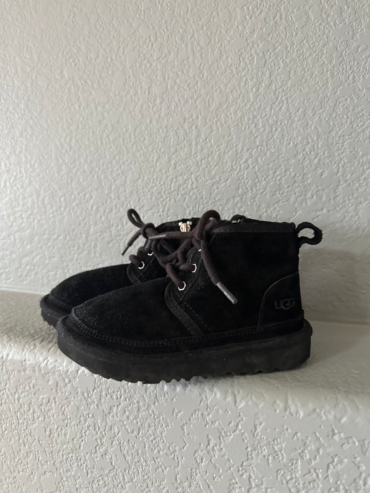 Toddler Ugg Neumel II Boots size 11c