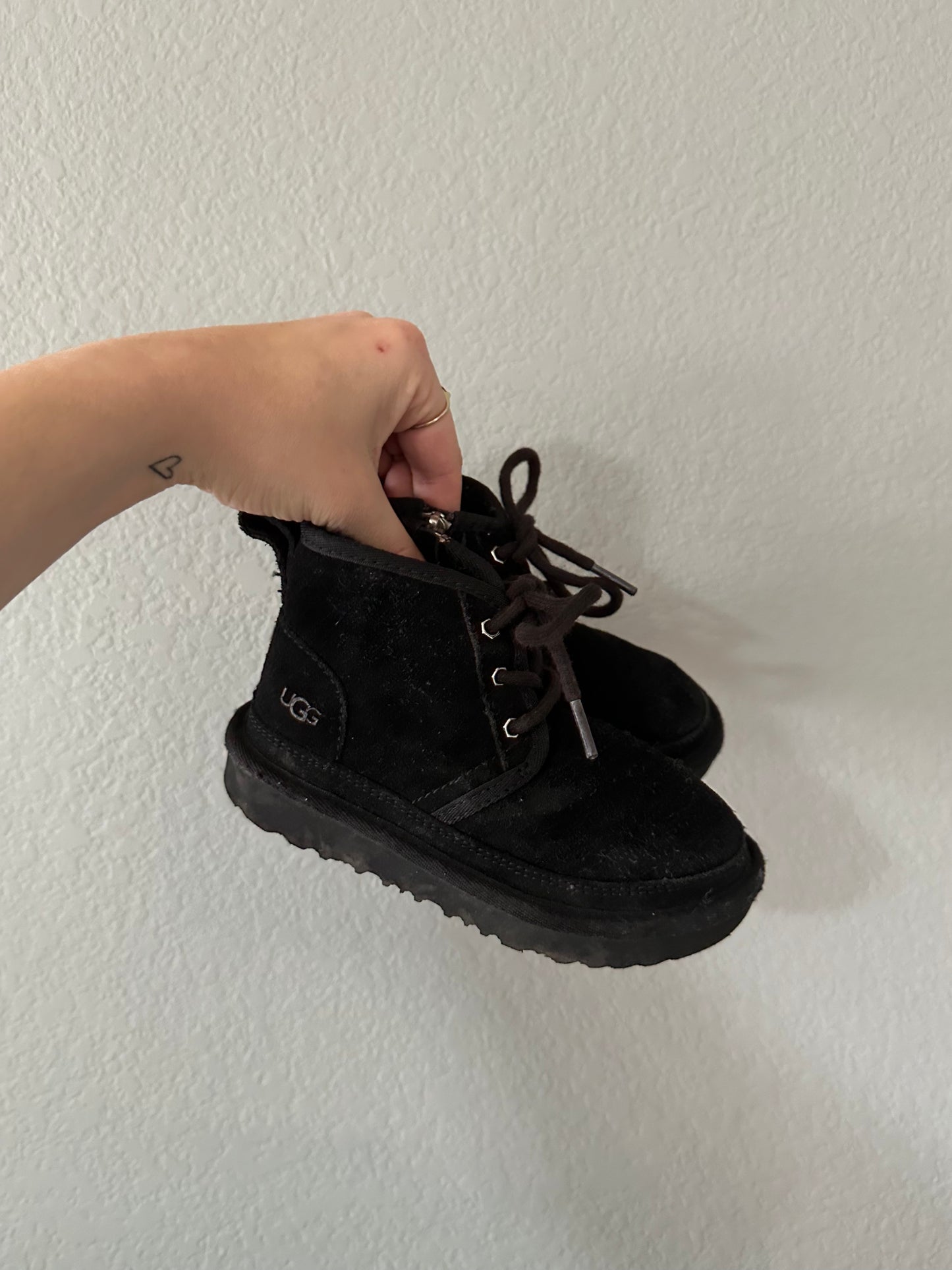 Toddler Ugg Neumel II Boots size 11c